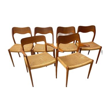 Free and Insured Shipping Within US - Set of 6 Danish Modern Mid Century Chairs in style of JL Moller Dining Chairs With Caning 