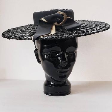 1940s Black Raffia Straw Platter Hat / 40s Wide Brimmed summer Hat Ribbon Bow Coiled Metal Modernist Vogue Garfunkel 