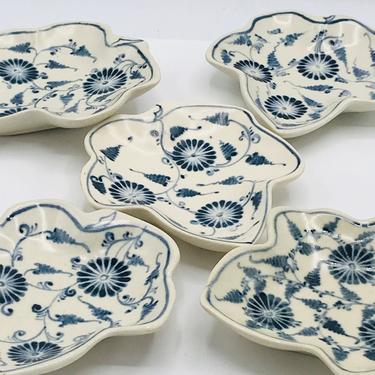 Unique Vintage Leaf Shapes Blue Floral Small Bowls  Set of 5- Appetizer Plates 