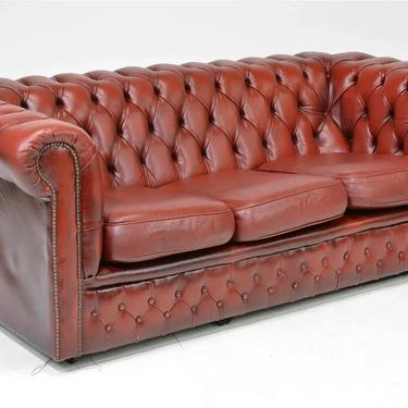 Sofa,  Red Leather, British, Chesterfield,  Wing Back, Tufted, 3 Seater!!