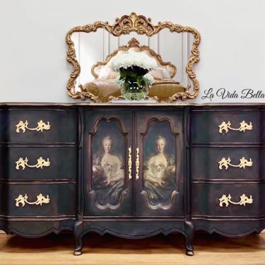 Stunning French Provincial Console 