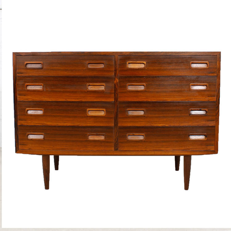 Stylish Rosewood Danish Modern Dresser / Sideboard by Hundevad