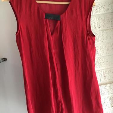 Trouve Size XS Red Top
