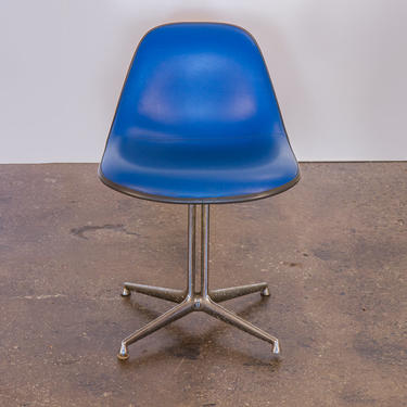 Blue La Fonda Eames Chair for Herman Miller 