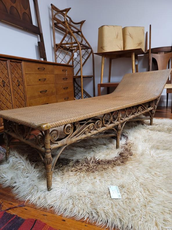 Vintage Victorian Style Chaise Lounge