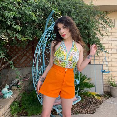 60s/70s ORANGE SHORTS - high-waisted - large button - x-small 
