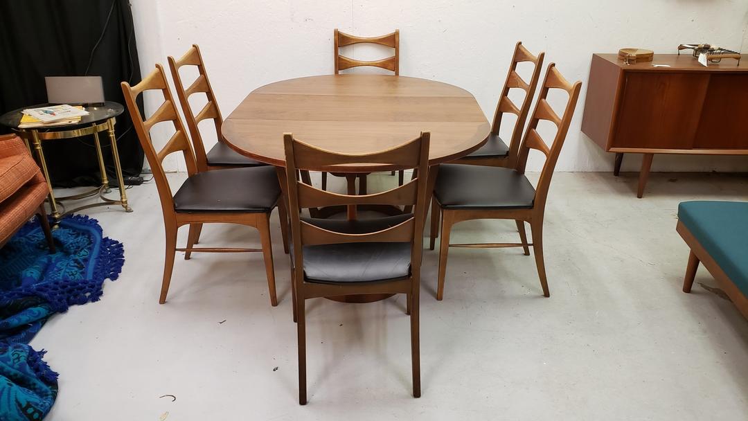 Lane Rhythm Dining Table and Six Chairs from Vintage MC of Frederick