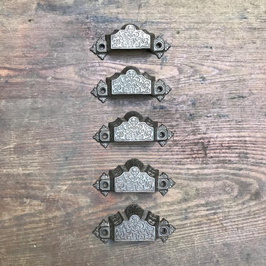 Set of 5 1870s Cast Iron Victorian Eastlake Ornate Drawer Pulls 