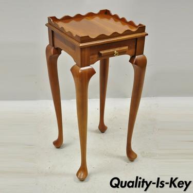 20th C Harden Queen Anne Style Cherry Wood Small Accent Side Table with Tray