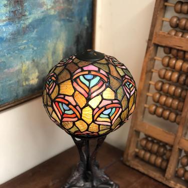 Vintage stained glass mid century table lamp with metal fish carved vase brass color lighting Art Deco crafts 