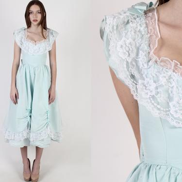 Vintage 80s Gunne Sax Prom Dress / Pale Blue Floral Lace Princess Dress / 1980s Womens Dance Midi Mini Gown Dress 