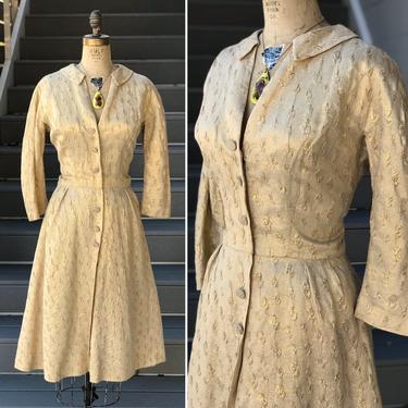 1950s Busty Gold Lamé Texture Detailed Dress