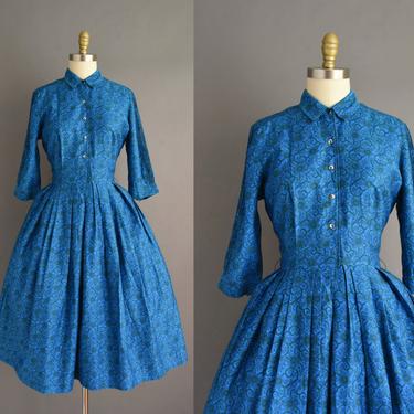 vintage 1950s dress | Beautiful Royal Blue Paisley Print Cotton Full Skirt Cotton Dress | Medium | 50s vintage dress 