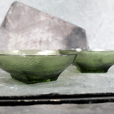 Set of 2 Mid-Century Avocado Green Glass Bowls - Salad Bowl Set - Mid-Century Mod | FREE SHIPPING 