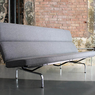 Vintage Eames 'Sofa Compact' in Maharam Wool Felt