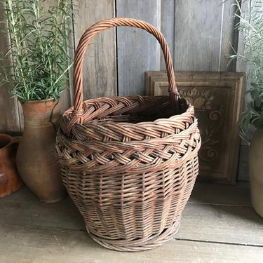 Rustic French Basket, Market, Willow, Wicker, Harvest, Gardening, Farmhouse, Farm Table 