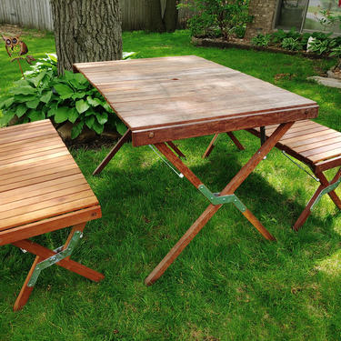 Wood Marlboro Roll Out Folding Picnic Table with Carrying Bags 