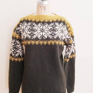 Vintage Green Yellow White Snowflake Sweater / Handknit Ski Sweater Chunky Wool Fair Isle Style / Graham 