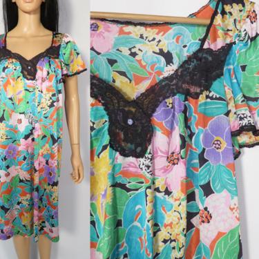 Vintage 70s/80s Bright Floral Nylon Loungewear Nightgown Size M/L 