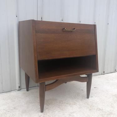 MCM Nightstand by American of Martinsville Dania