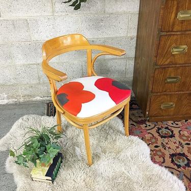 LOCAL PICKUP ONLY ------------ Vintage Thonet Chair 