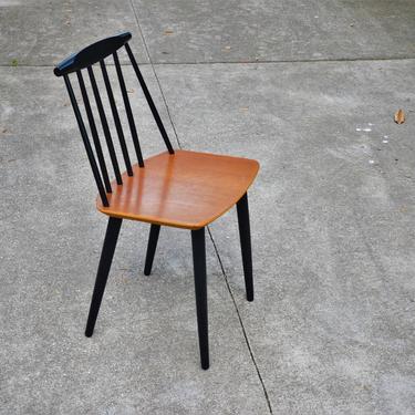 Black Danish Modern Spindle Back Chair J77 by Folke Palsson for FDB, Made in Denmark 