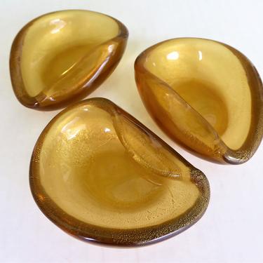 1950s Murano Gold Leaf Infused Kidney Shaped Salt Cellars or Petite Ashtrays