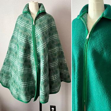 Green Plaid Vintage Cape, Blanket Cloak, Reversible, Zip Front, Peter Pan Collar, One Size Fits Most 