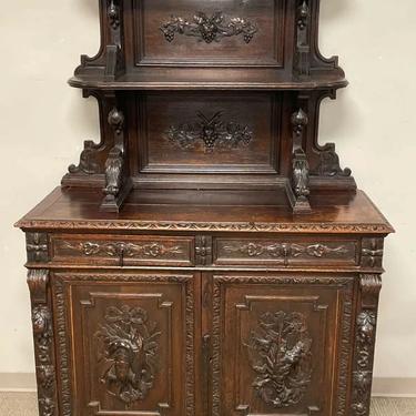 Antique Hunt Sideboard German Highly Carved Black Forest Style, 19th C ( 1800 s)