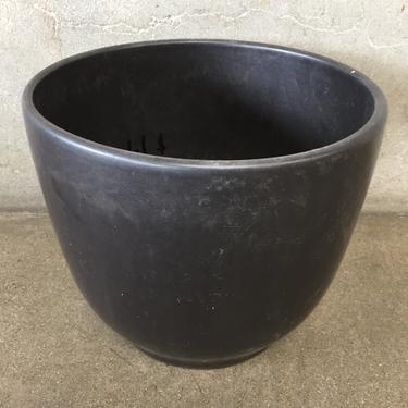Mid Century Pot Black