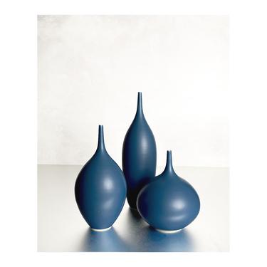 SHIPS NOW- set of 3 Deep Blue Indigo Bottle Vases by Sara Paloma Pottery . teal blue azure dark navy bud vases shelf decor color pop ocean 