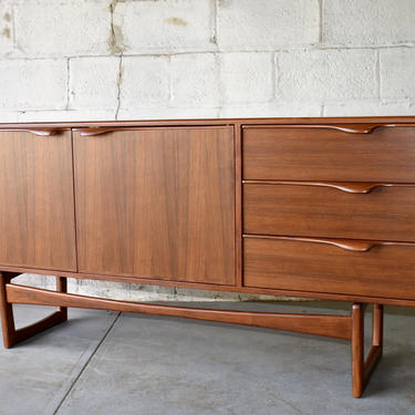 SCULPTED Mid Century Modern DANISH styled CREDENZA media stand 