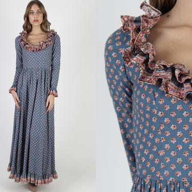 Victor Costa Maxi Dress / Floor Length Blue Calico Floral Dress / Vintage 70s Designer Ruffled Sweeping Long Full Length Pockets Dress 
