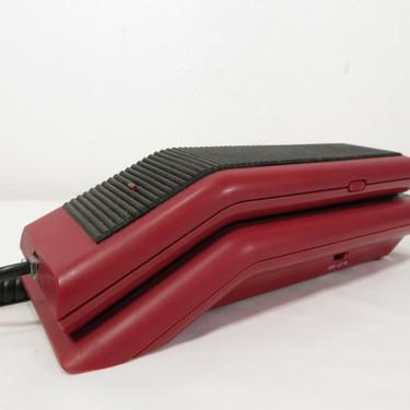 Vintage RED SPACE AGE RETRO TOUCH TONE PHONE 80's 90's Landline POST MODERN Cool