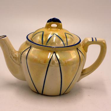 vintage tea set/lustre ware/made in Czechoslovakia/sugar bowl/creamer/tea pot 
