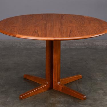 Vintage Danish Modern Round-to-Oval Teak Dining Table 