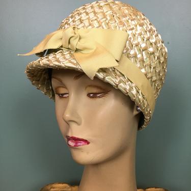 1960s hat, green straw cloche, Paris boutique, mod hat, summer hat, 21 1/2, hat with bow, vintage millinery, grosgrain ribbon, easter, 