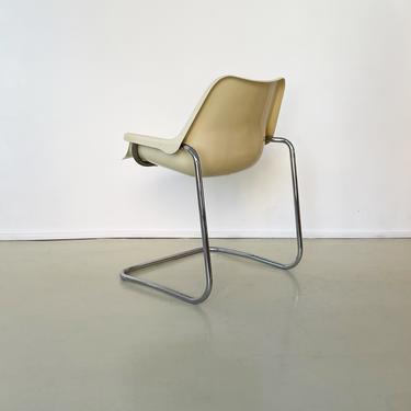 1970s Spaceage Italian cantilever Chair