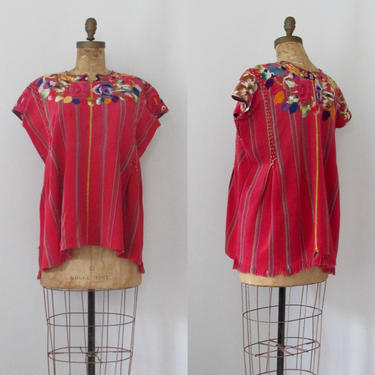 NICE FOLK Vintage 70s Huipil | 1970s Embroidered Guatemalan Blouse | Frida Kahlo Style Tunic | Mayan Indigenous  Folkwear Boho | Size Medium 