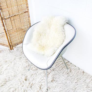 Herman Miller Vintage White Leather Upholstered Fiberglass 4-Leg Bucket Chair 
