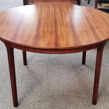 Item #Q744 Vintage Round Rosewood Dining Table w/ Butterfly Leaf c.1960s