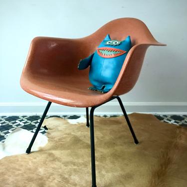 Eames Armshell on a H-Lounge base (Rare) Circa 1958 Chair Domes of Silence 
