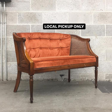 LOCAL PICKUP ONLY ———— Vintage Altman &amp; Company Bench 