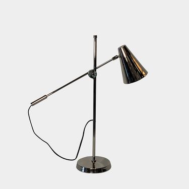 Canteliver Desk Lamp