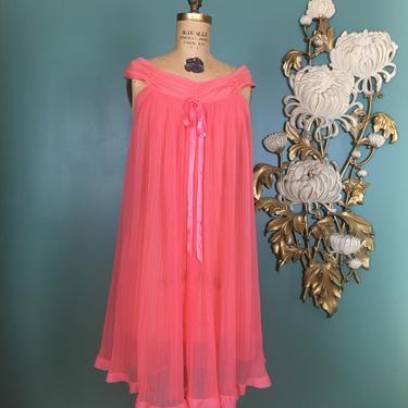 1950s babydoll nightie, vintage nightgown, 1950s lingerie, sheer coral nylon, size medium, mrs maisel style, pin up, rockabilly, 1960s sleep 