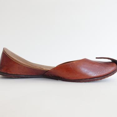 Vintage Turkish Leather Shoes with Curled Toe/ Genie Style Pointed Slip On Flats/ Size 7 