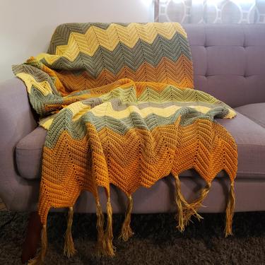 1970s Vintage Afghan Blanket, Grandma's Handmade Gold Mustard Pea Green Knit Blanket, Zig Zag w/ Fringe or Tassels Couch Throw, Home Decor 