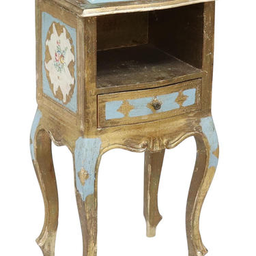 Vintage Italian Venetian Carved Giltwood Distressed Paint Decorated Nightstand Table 