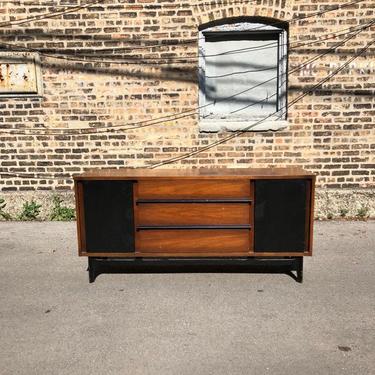 Available for Custom Refinishing//Mid Century Modern Credenza//Vintage MCM Media Console//Modern Sideboard/Dresser/Buffet 