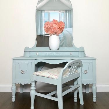 Lovely Vintage Vanity with Mirror and Bench